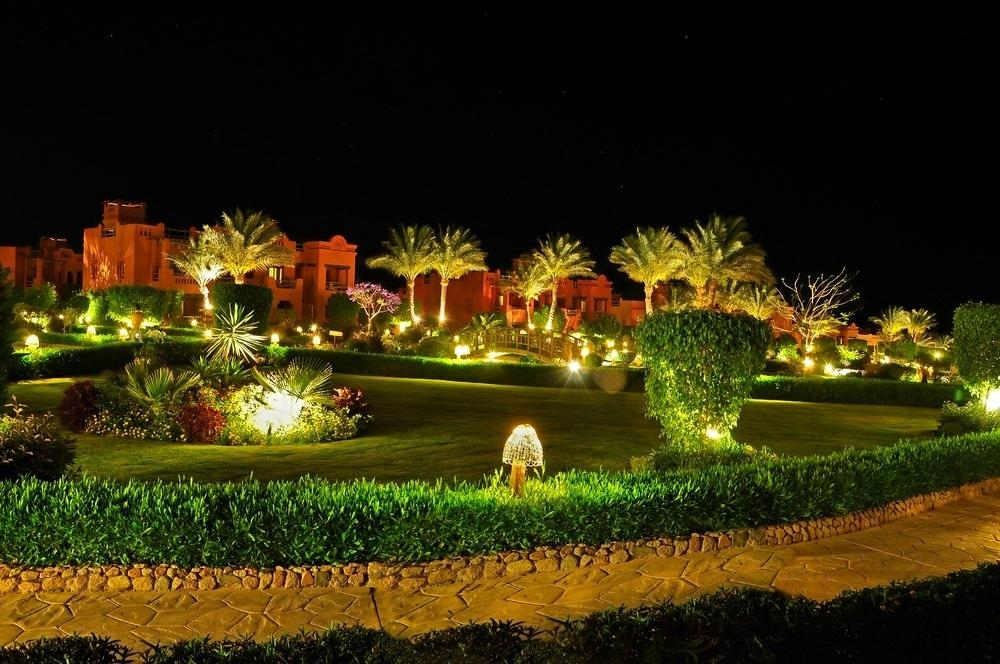 Majestic Landscape Lighting Design & Landscaping Architecture