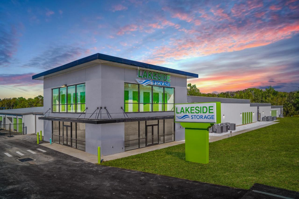 LakeSide Storage