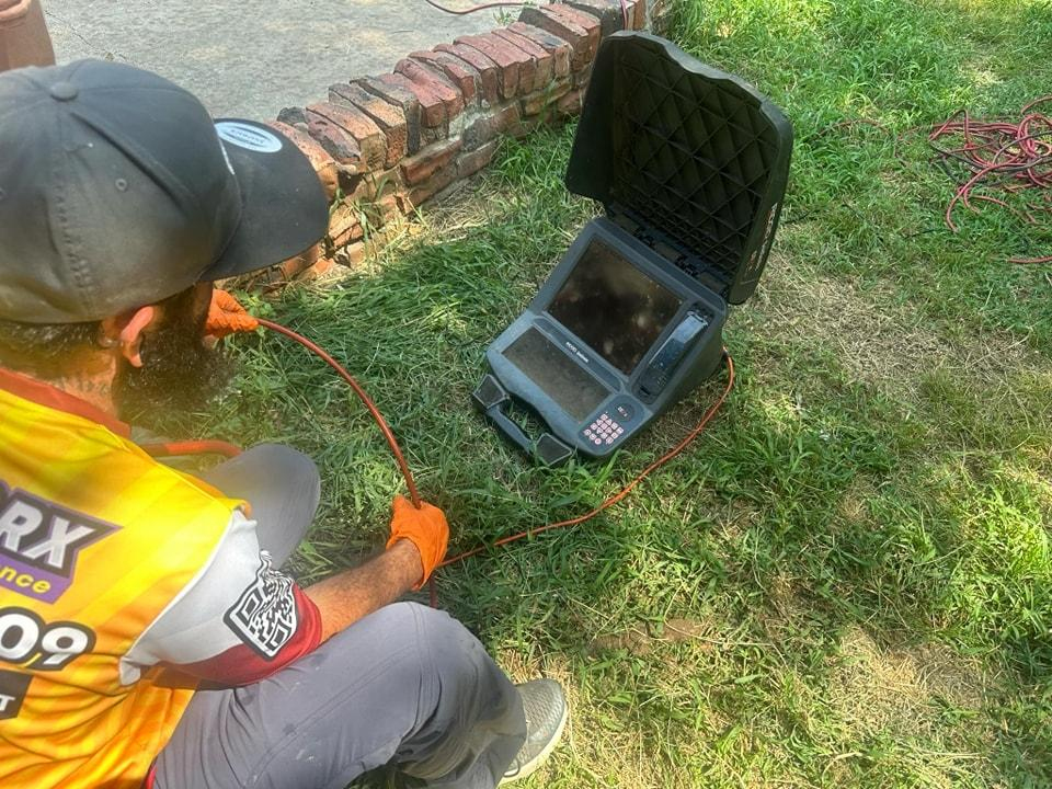 https://plumbworx/	Live