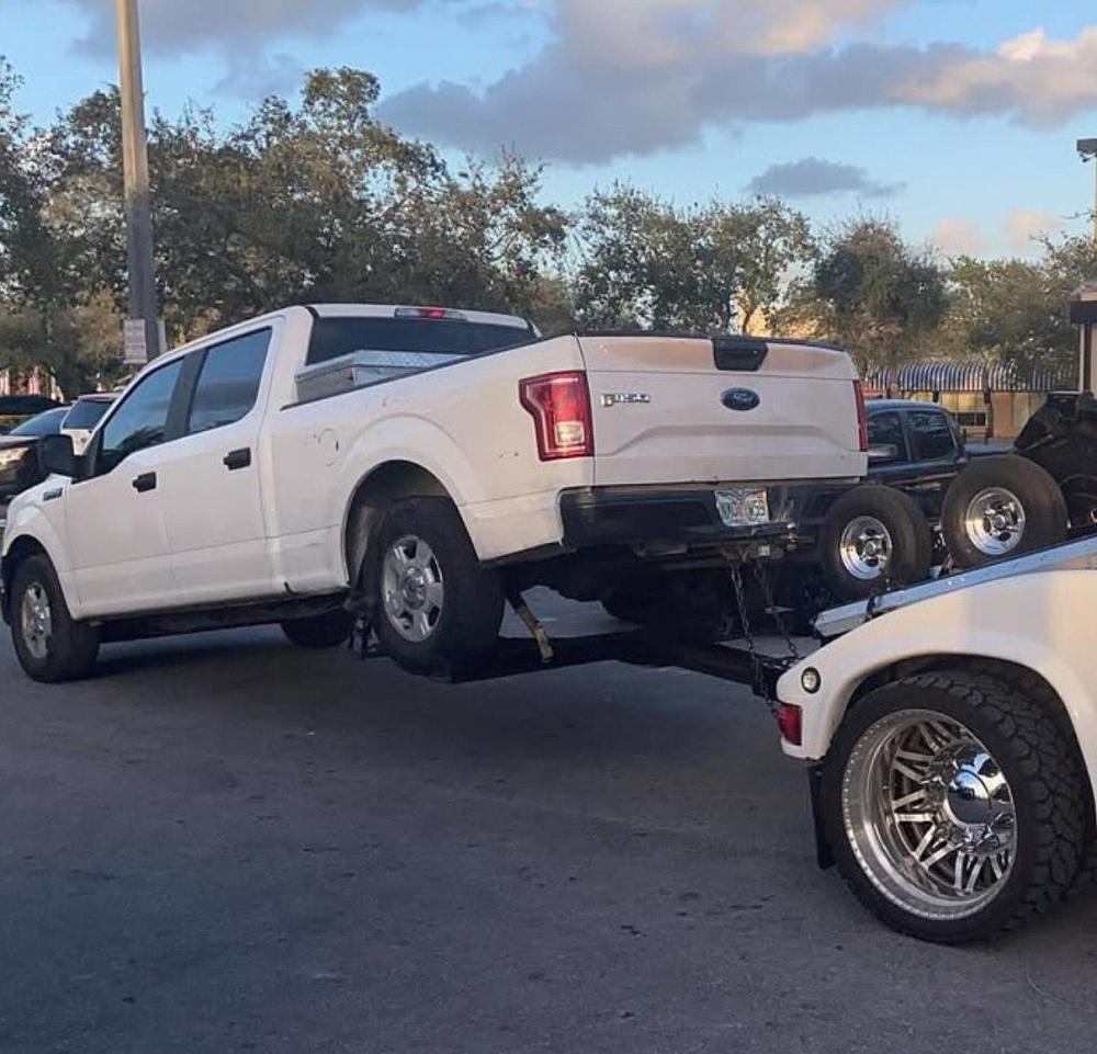 Lehigh Towing service 24 hours